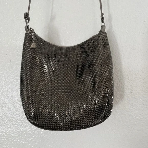 Vintage Whiting & Davis Gunmetal Mesh Shoulder Evening Y2K Minimal Glam Purse - Picture 2 of 7